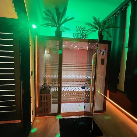 Aux Secrets De Lora, Chambre De Charme Vip Verviers Dış mekan fotoğraf