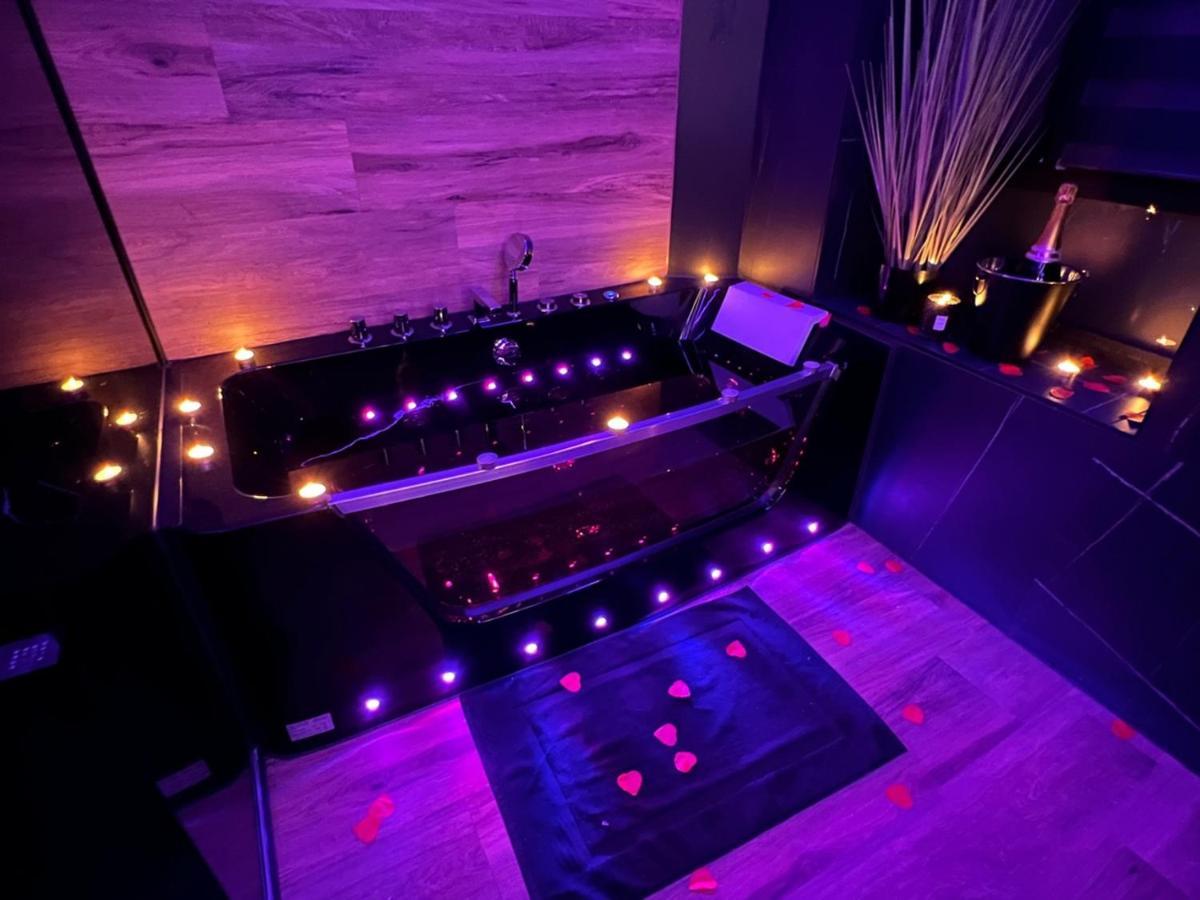 Aux Secrets De Lora, Chambre De Charme Vip Verviers Dış mekan fotoğraf
