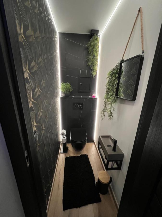 Aux Secrets De Lora, Chambre De Charme Vip Verviers Dış mekan fotoğraf